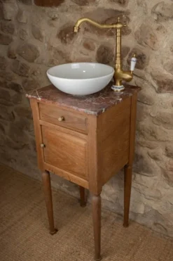 Petit lave-mains ancien en bois et marbre rouge