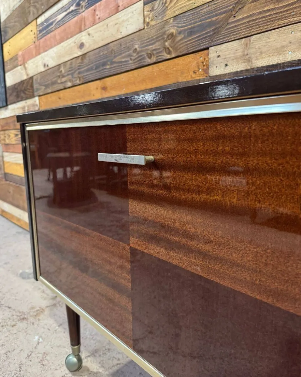 Petit meuble bar vintage