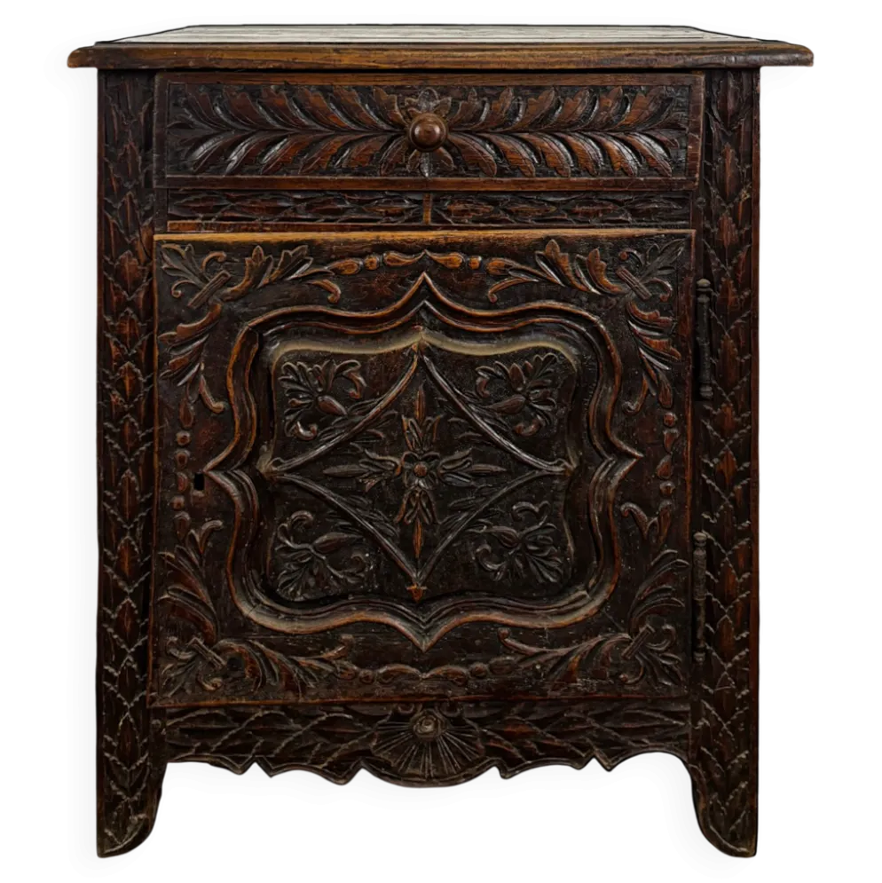 Petit meuble breton en chêne sculpté une porte un tiroir