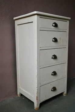 Petit meuble commode en bois semainier vintage rétro patiné bohème années 50