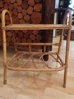 Petit meuble d'appoint porte revue en bambou plateau bois 1960
