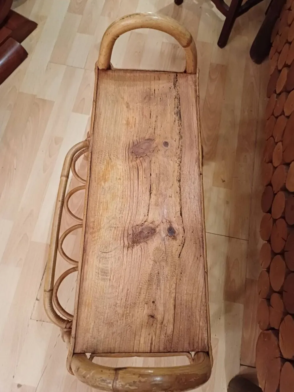 Petit meuble d'appoint porte revue en bambou plateau bois 1960