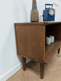 Petit meuble de rangement bois 70s