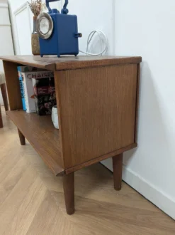 Petit meuble de rangement bois 70s