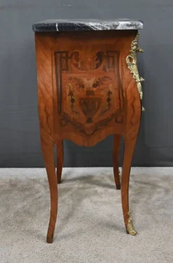 Petit meuble de salon en marqueterie, style Louis XV – Milieu XXe