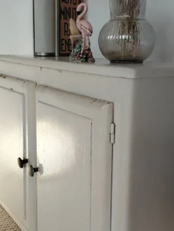 Petit meuble mural de métier vintage en bois peint crème- Années 50