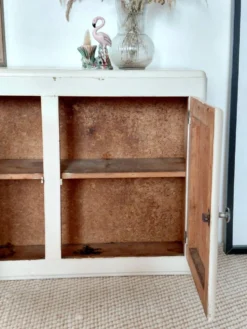 Petit meuble mural de métier vintage en bois peint crème- Années 50