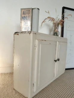Petit meuble mural de métier vintage en bois peint crème- Années 50