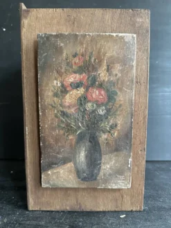 Petit meuble à tiroirs ancien en bois avec peinture florale, 1900