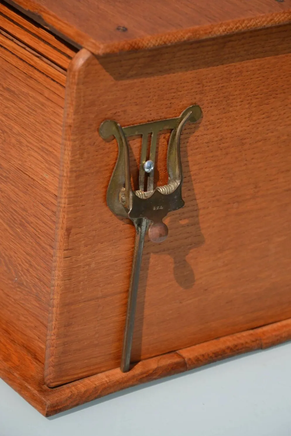 Petit meuble trieur à persiennes JTC Suède