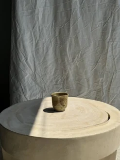 Petit mug en grès
