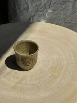 Petit mug en grès