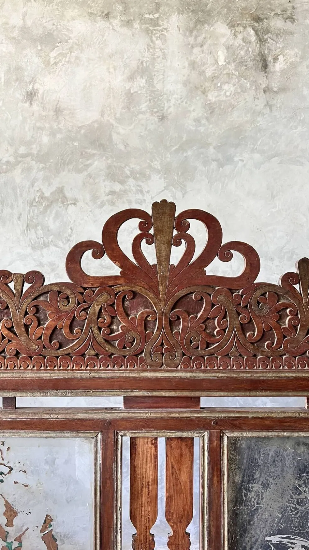 Petit paravent indonésien en bois sculpté H:104 L:106