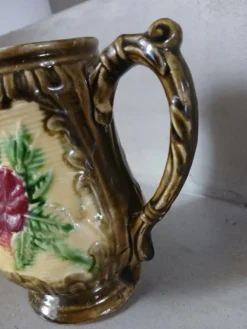 Petit pichet/ crémier ancien en majolique
