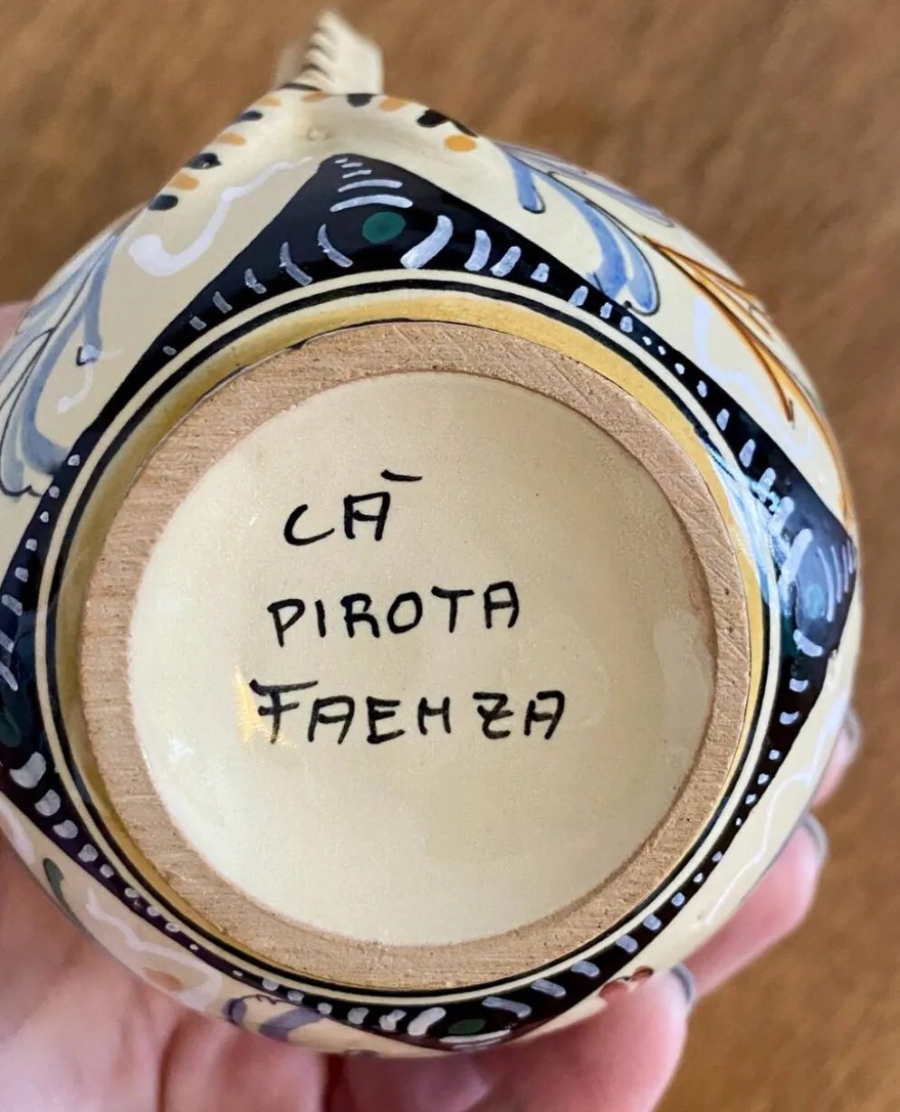Petit pichet en faïence de Faenza peint main Ca Pirota