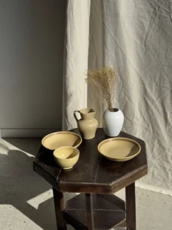Petit pichet en grès beige H14 L15