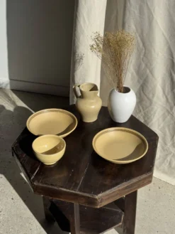 Petit pichet en grès beige H14 L15