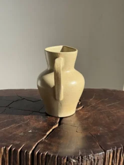 Petit pichet en grès beige H14 L15