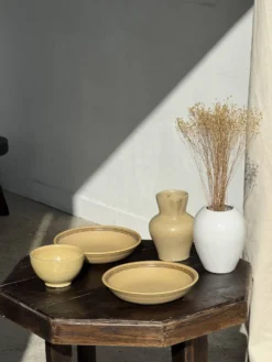 Petit pichet en grès beige H14 L15