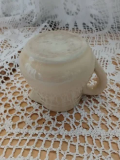 Petit pichet/ pot à lait / crémier ancien