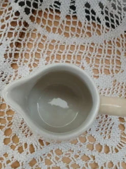 Petit pichet/ pot à lait / crémier ancien