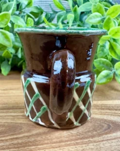 Petit pichet vintage en céramique émaillée brune décor géométrique