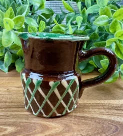 Petit pichet vintage en céramique émaillée brune décor géométrique
