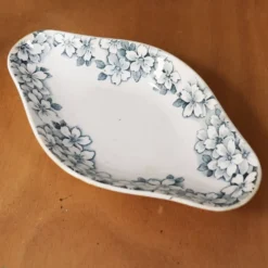 Petit plat vintage creux motif fleurs