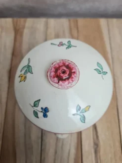 Petit pot couvert Sarreguemines ancien décor floral – charme vintage