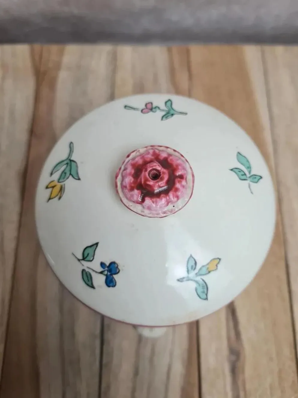 Petit pot couvert Sarreguemines ancien décor floral – charme vintage