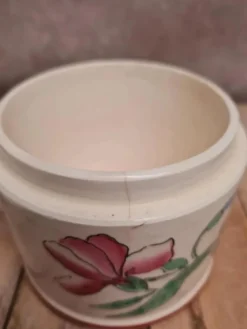 Petit pot couvert Sarreguemines ancien décor floral – charme vintage
