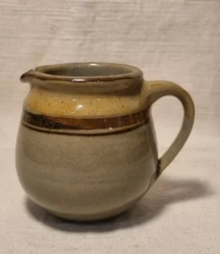 Petit pot à lait