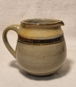 Petit pot à lait