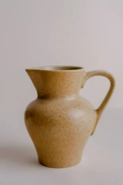 Petit Pot à Lait en Grès Moucheté