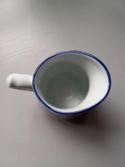 Petit pot à lait en porcelaine de Limoges