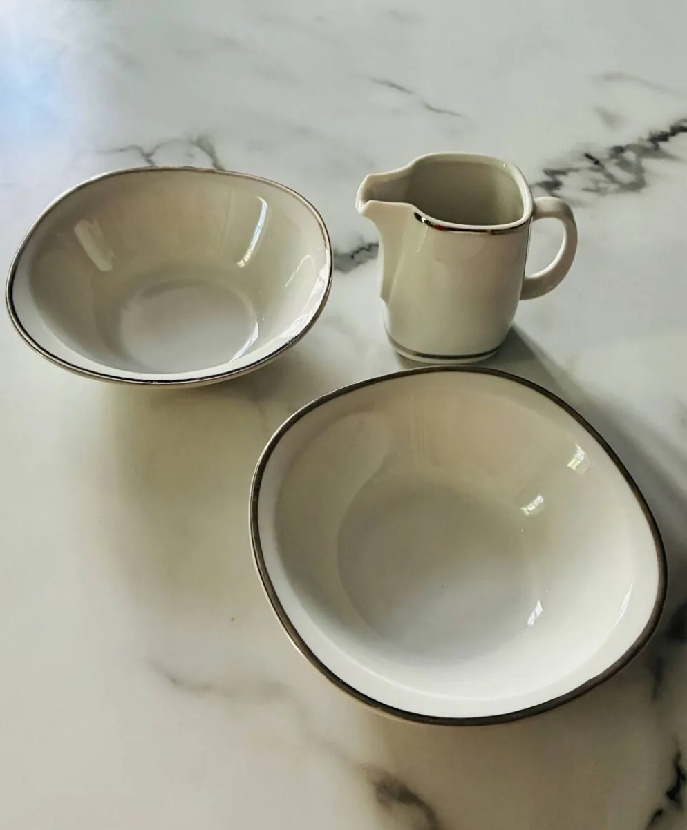 Petit pot à lait et coupelles porcelaine Schirnding Bavaria
