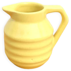 Petit pot à lait jaune Onnaing vers 1930