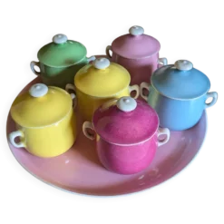 6 petits pots de crème en porcelaine de limoges avec plateau