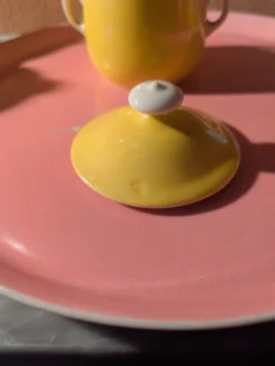 6 petits pots de crème en porcelaine de limoges avec plateau