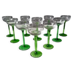 10 petits VERRES 5 cl à pied vert émeraude