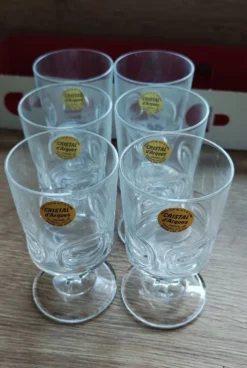6 petits verres en cristal trempé d'environ 10 cl