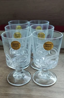 6 petits verres en cristal trempé d'environ 10 cl