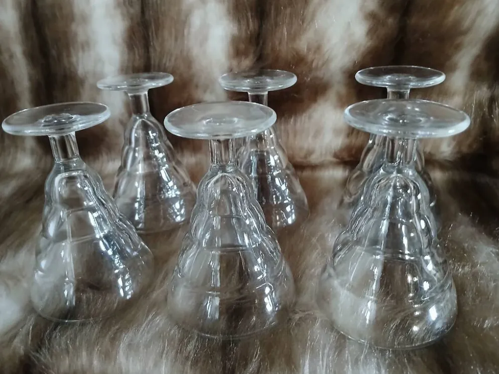 6 petits verres à pieds vintages Duralex