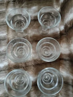 6 petits verres à pieds vintages Duralex