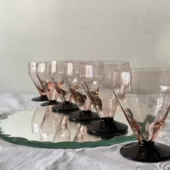 6 petits verres à vin ou à eau art déco rose et pied noir 7 cl