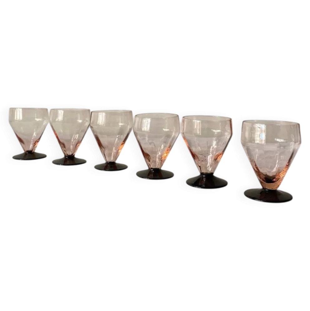 6 petits verres à vin ou à eau art déco rose et pied noir 7 cl