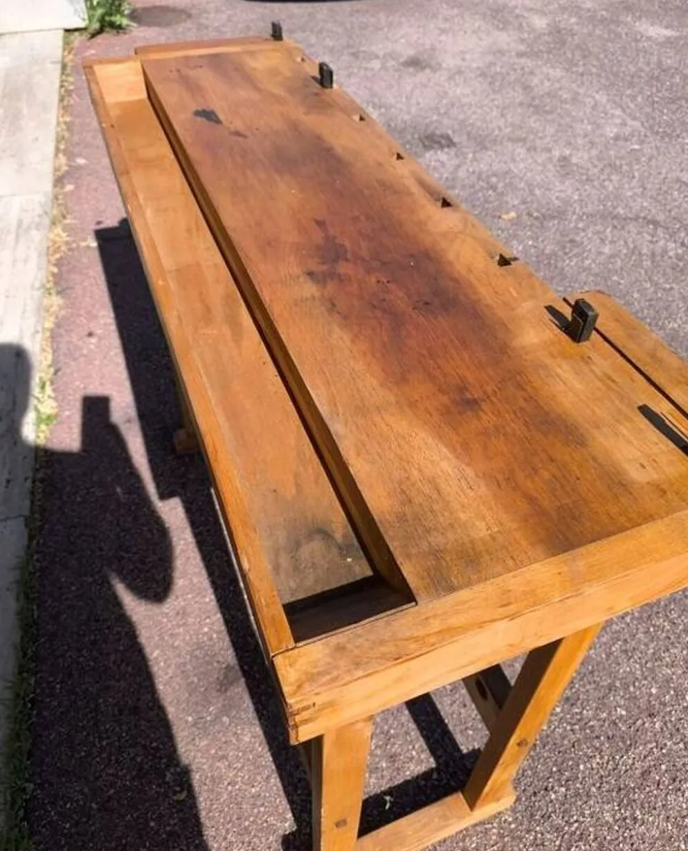 Petit établi de menuisier vintage en bois massif – Console de charme