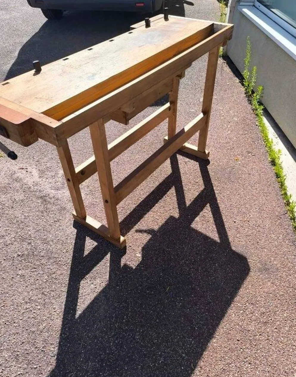 Petit établi de menuisier vintage en bois massif – Console de charme