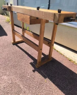 Petit établi de menuisier vintage en bois massif – Console de charme