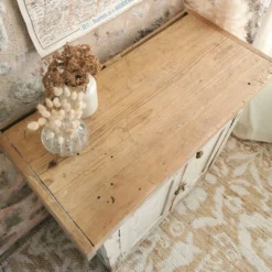 Petit établi, meuble de métier ancien